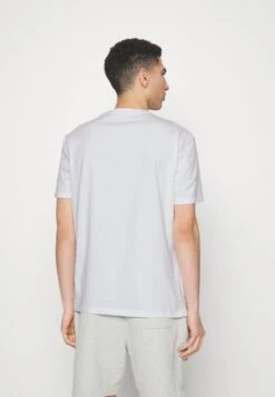 YOURTURN Unisex 5 Pack - T-Shirt Basic - White/Apricot/Light Blue -YOURTURN Winkel 0fc4b96e9e5d4d4289f2790dc8d4b287