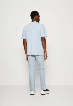 YOURTURN Unisex - T-Shirt Print - Light Blue 8 YOURTURN Unisex - T-Shirt Print - Light Blue -YOURTURN Winkel 20f9cd4319a54db6867701868e57b5ea