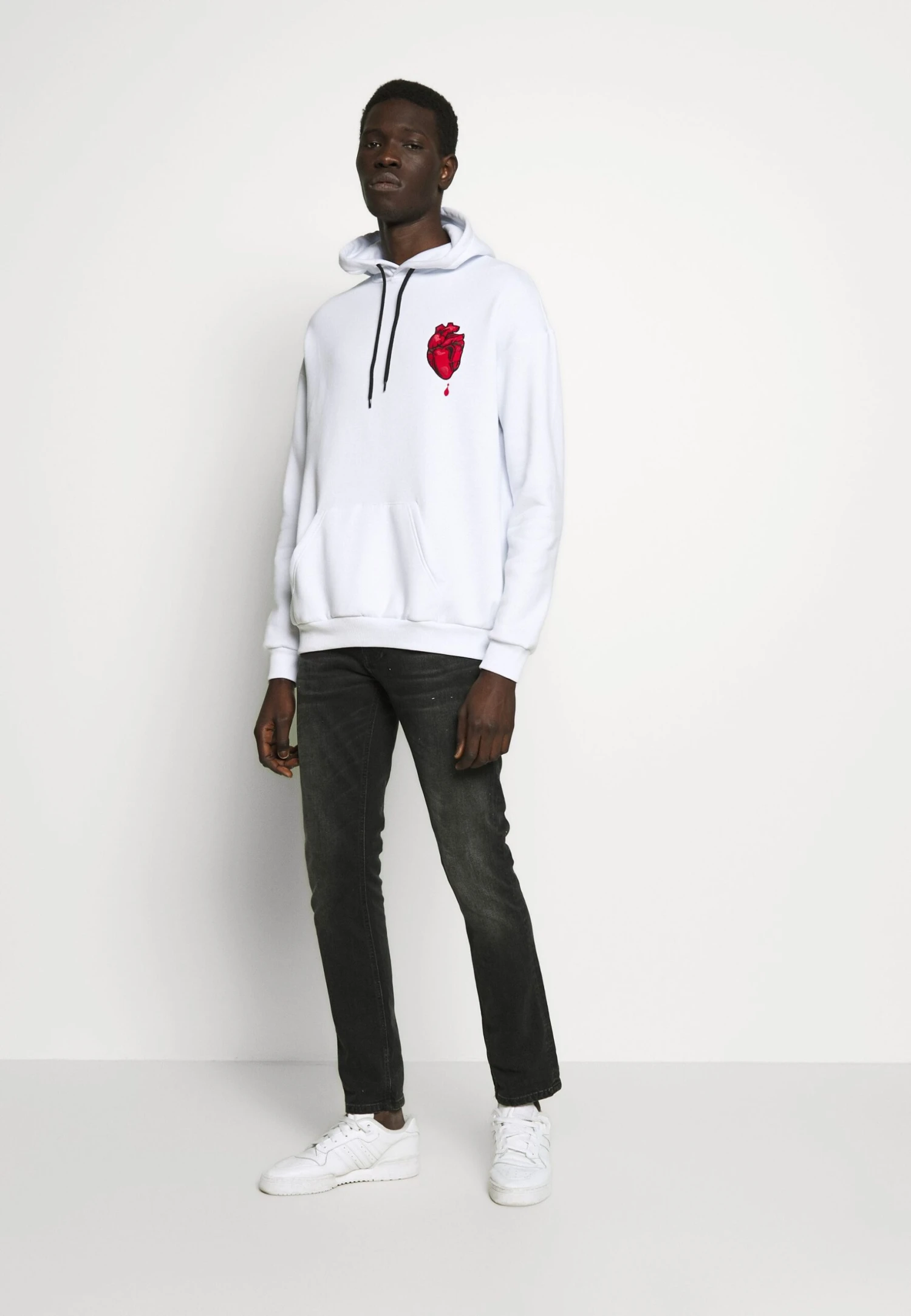 YOURTURN Hoodie - White 2 YOURTURN Hoodie - White - Afbeelding 2