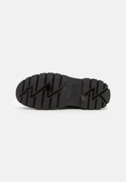 YOURTURN Unisex - Veterschoenen - Black -YOURTURN Winkel 36a675ab6382460b85ec2bc8729f3aeb