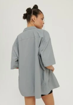 YOURTURN Unisex - Overhemdblouse - Grey 7 YOURTURN Unisex - Overhemdblouse - Grey -YOURTURN Winkel 384df543068e4bb9a671434c0047e63b