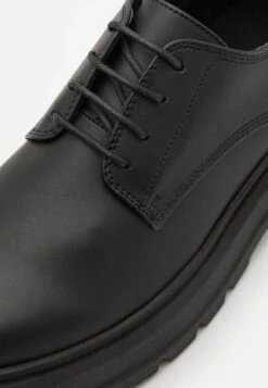YOURTURN Unisex - Veterschoenen - Black -YOURTURN Winkel 43d69cd400b84e0fa3a934e147dca544