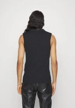 YOURTURN Unisex - Top - Black 8 YOURTURN Unisex - Top - Black -YOURTURN Winkel 7298c3f85a234a3c94696af9f77d299e