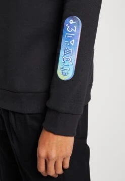 YOURTURN Rick And Morty Unisex - Hoodie - Black -YOURTURN Winkel 7988b167958347ce8d1cef9a3c0d7d77