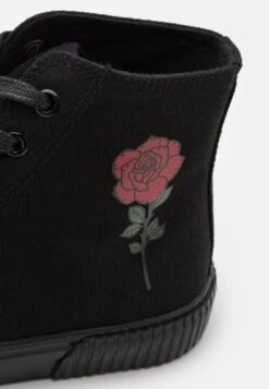 YOURTURN Unisex - Sneakers Hoog - Black/Red 11 YOURTURN Unisex - Sneakers Hoog - Black/Red -YOURTURN Winkel 832e83170e744e048a3307035f5542c0