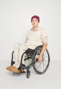 YOURTURN Unisex - Sweater - Beige 17 YOURTURN Unisex - Sweater - Beige -YOURTURN Winkel 97f45a50f78b459ca857074e0f5a65aa