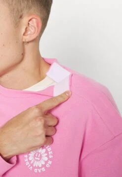 YOURTURN Unisex - Sweater - Pink 19 YOURTURN Unisex - Sweater - Pink -YOURTURN Winkel a71d2cfc30a64eba96033b922ca800cd