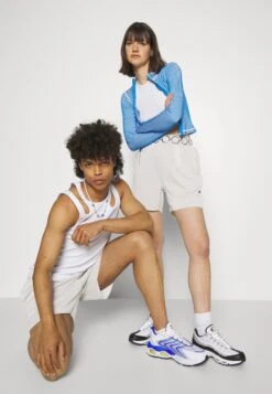 YOURTURN Unisex - Trainingsbroek -Light Grey 9 YOURTURN Unisex - Trainingsbroek -Light Grey -YOURTURN Winkel ae3b32b8d5694440862d1cb6ec9e162d