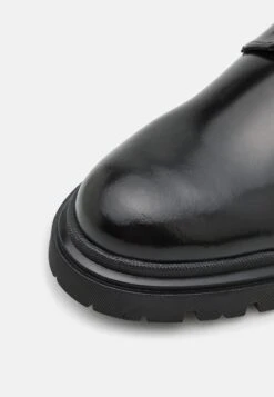 YOURTURN Leather Unisex - Sportieve Veterschoenen - Black -YOURTURN Winkel b5ccc4155fda4429aad0df5e4fcdb0da