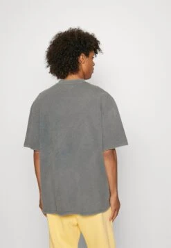 YOURTURN Nevada Wash Graphic Tee Washed - T-Shirt Print - Charcoal -YOURTURN Winkel bf0555704f834b22b22a793b58cb821f