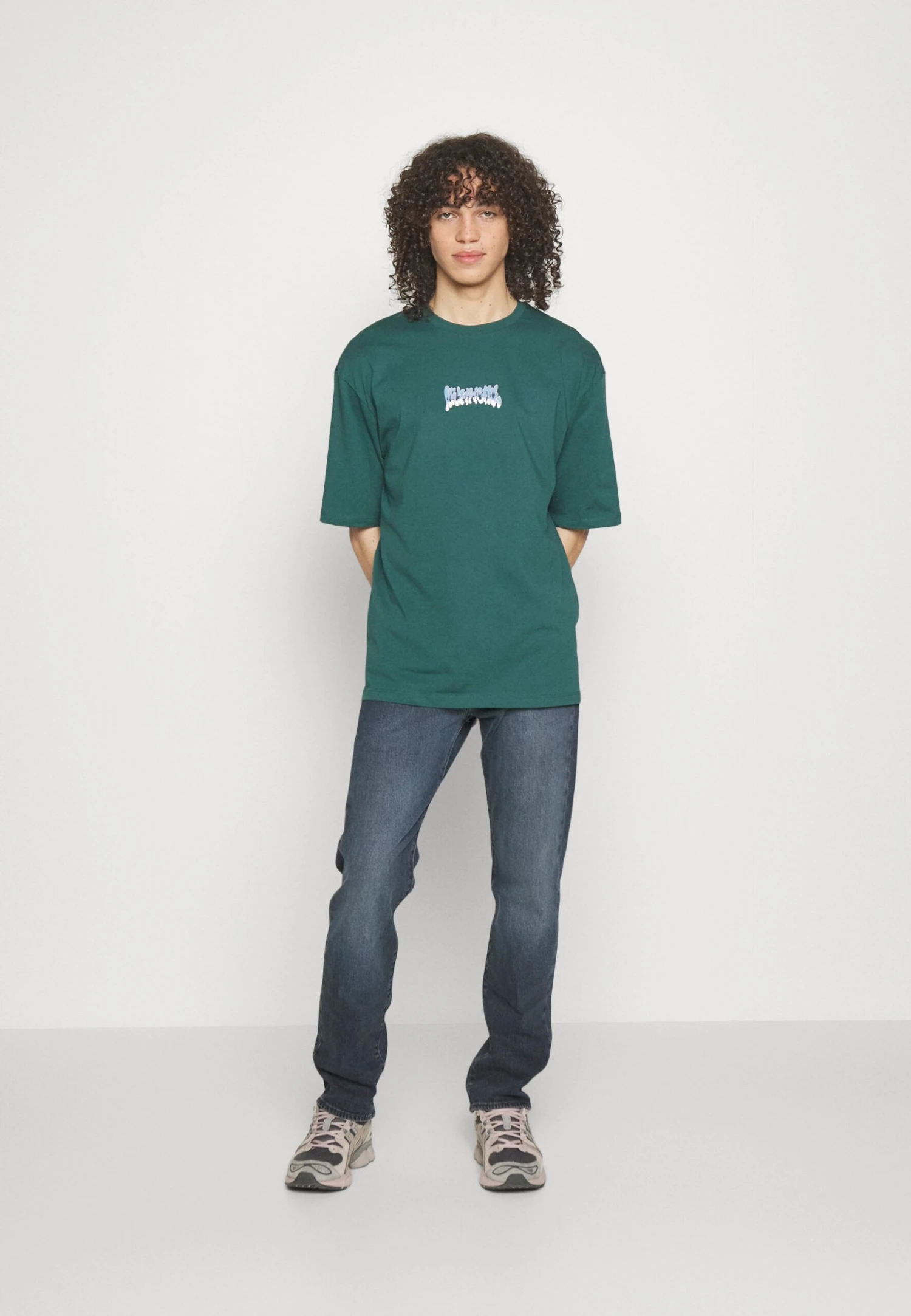 YOURTURN Graphic Tee Unisex - T-Shirt Print - Green 2 YOURTURN Graphic Tee Unisex - T-Shirt Print - Green - Afbeelding 2