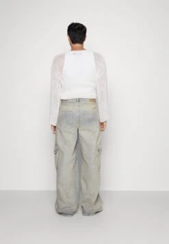 YOURTURN Unisex - Relaxed Fit Jeans - Light Blue Denim 10 YOURTURN Unisex - Relaxed Fit Jeans - Light Blue Denim -YOURTURN Winkel ceaa8ab20c7c473f9c0c8b842dfbb248