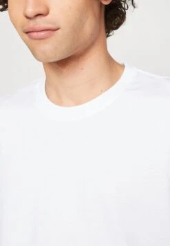 YOURTURN Unisex - T-Shirt Print - White 11 YOURTURN Unisex - T-Shirt Print - White -YOURTURN Winkel cf6aabb9470e4880b7566904721a6cd9