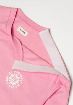 YOURTURN Unisex - Sweater - Pink 20 YOURTURN Unisex - Sweater - Pink -YOURTURN Winkel d411d8941abf449392799edbf491d6e9