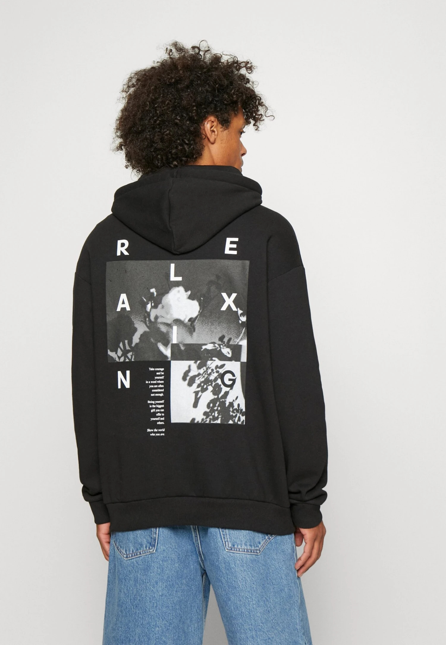 YOURTURN Yt-Zi-0122-0413Relaxed Hoodie / 802 - Black - Hoodie - 802 - Black 3 YOURTURN Yt-Zi-0122-0413Relaxed Hoodie / 802 - Black - Hoodie - 802 - Black - Afbeelding 3