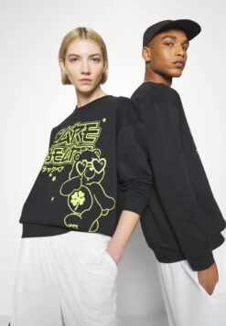 YOURTURN Care Bears Unisex - Sweater - Black 9 YOURTURN Care Bears Unisex - Sweater - Black -YOURTURN Winkel e33887706bac4586bf2c53e1397e0537