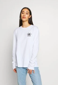 YOURTURN Longsleeve - White 9 YOURTURN Longsleeve - White -YOURTURN Winkel e3e7c0ecd1364435a648601a663c71d4