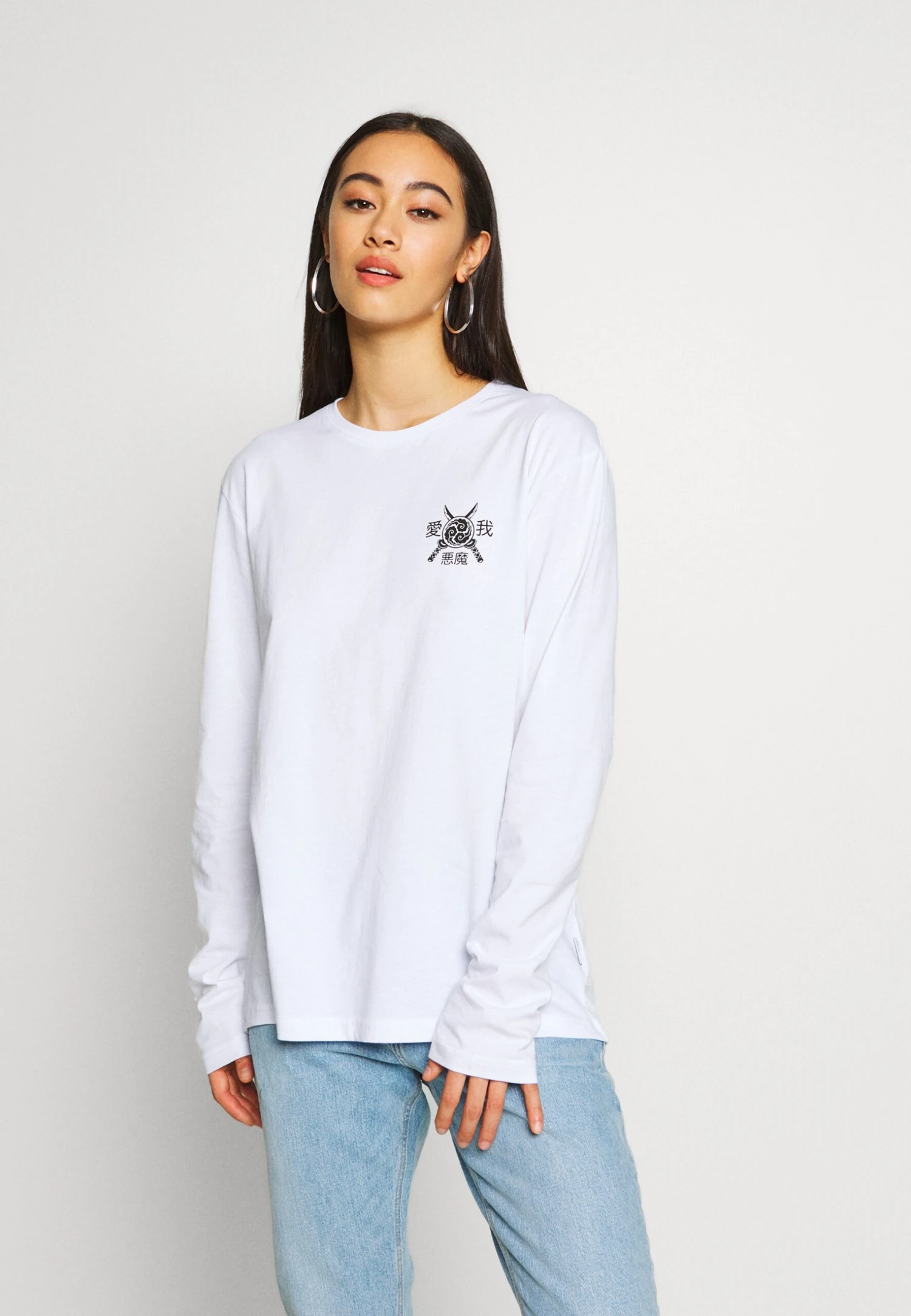 YOURTURN Longsleeve - White 4 YOURTURN Longsleeve - White - Afbeelding 4